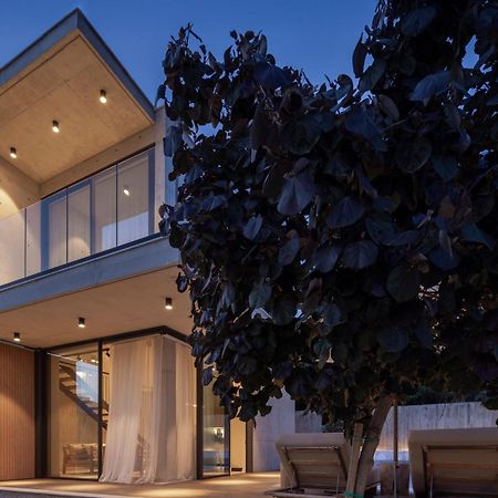 Greenvale Park Villas By Coastalbliss Klorakas Exterior photo