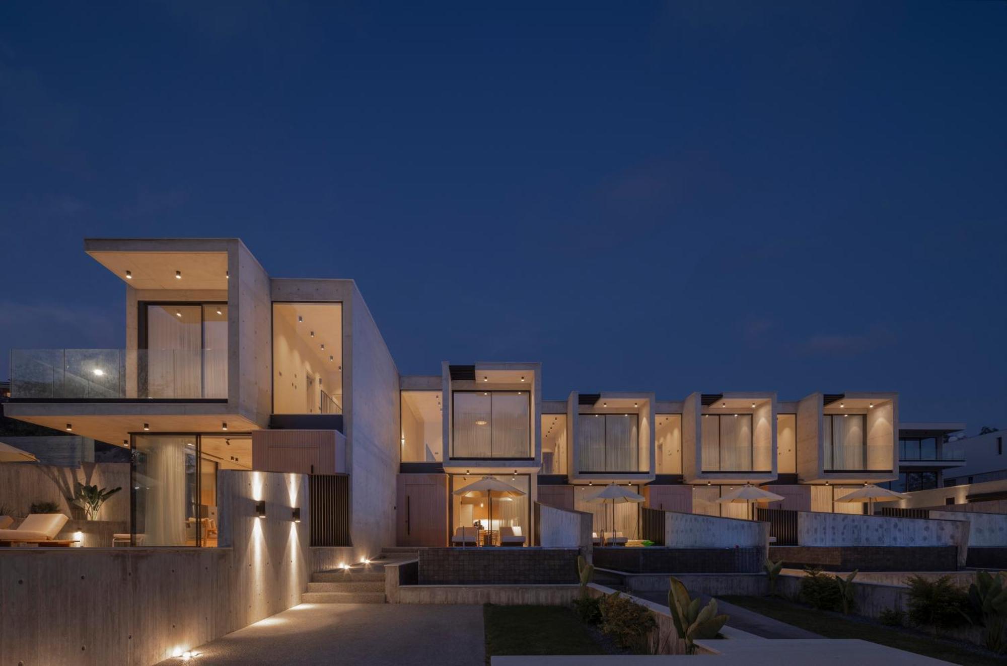Greenvale Park Villas By Coastalbliss Klorakas Exterior photo