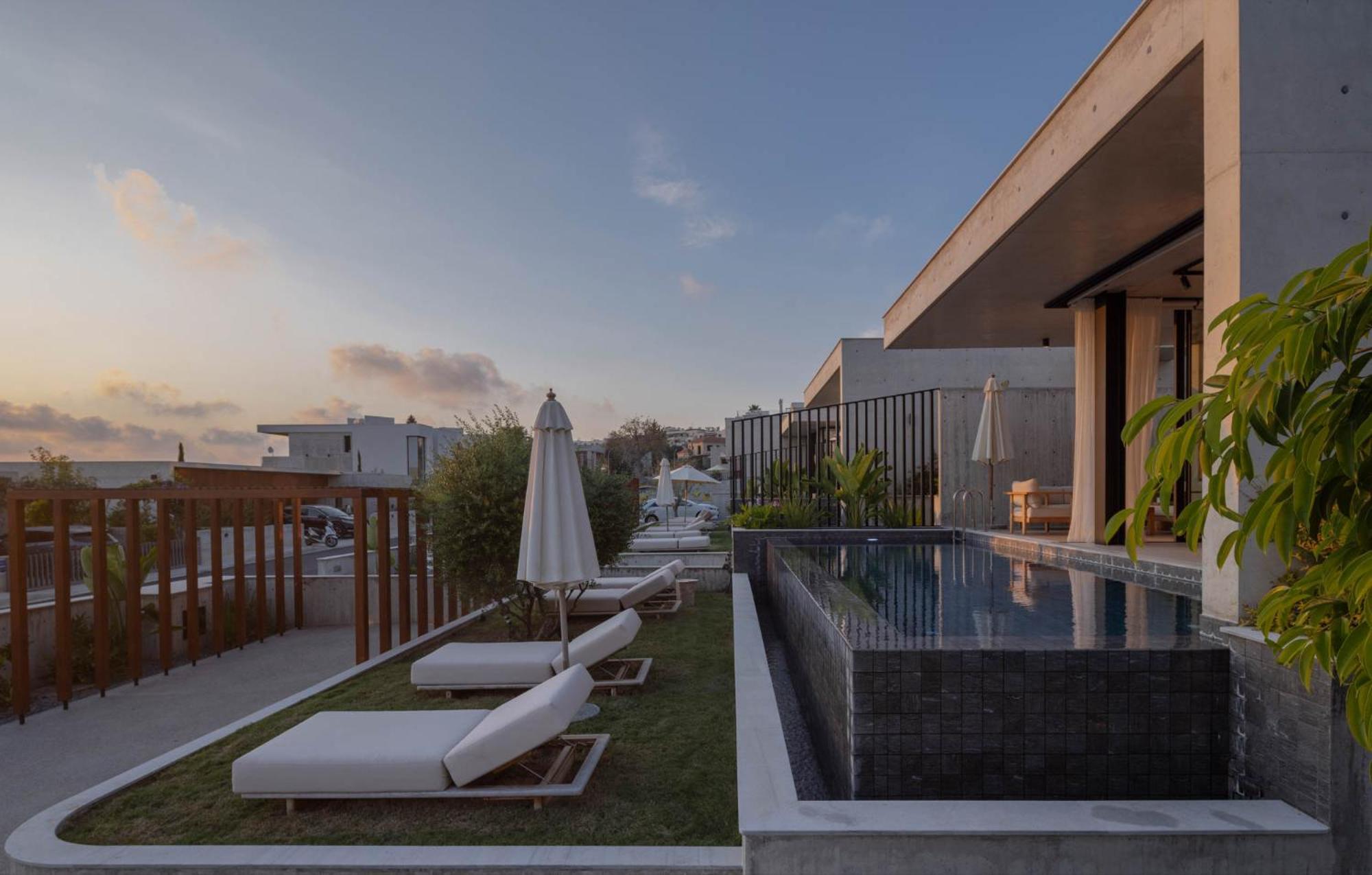 Greenvale Park Villas By Coastalbliss Klorakas Exterior photo